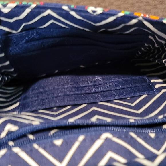 EUC Vera Bradley Small Crossbody Venetian Paisley Pattern - Picture 9 of 9